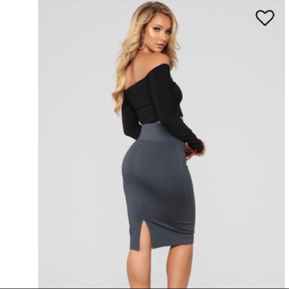 My go to Midi Skirt😍